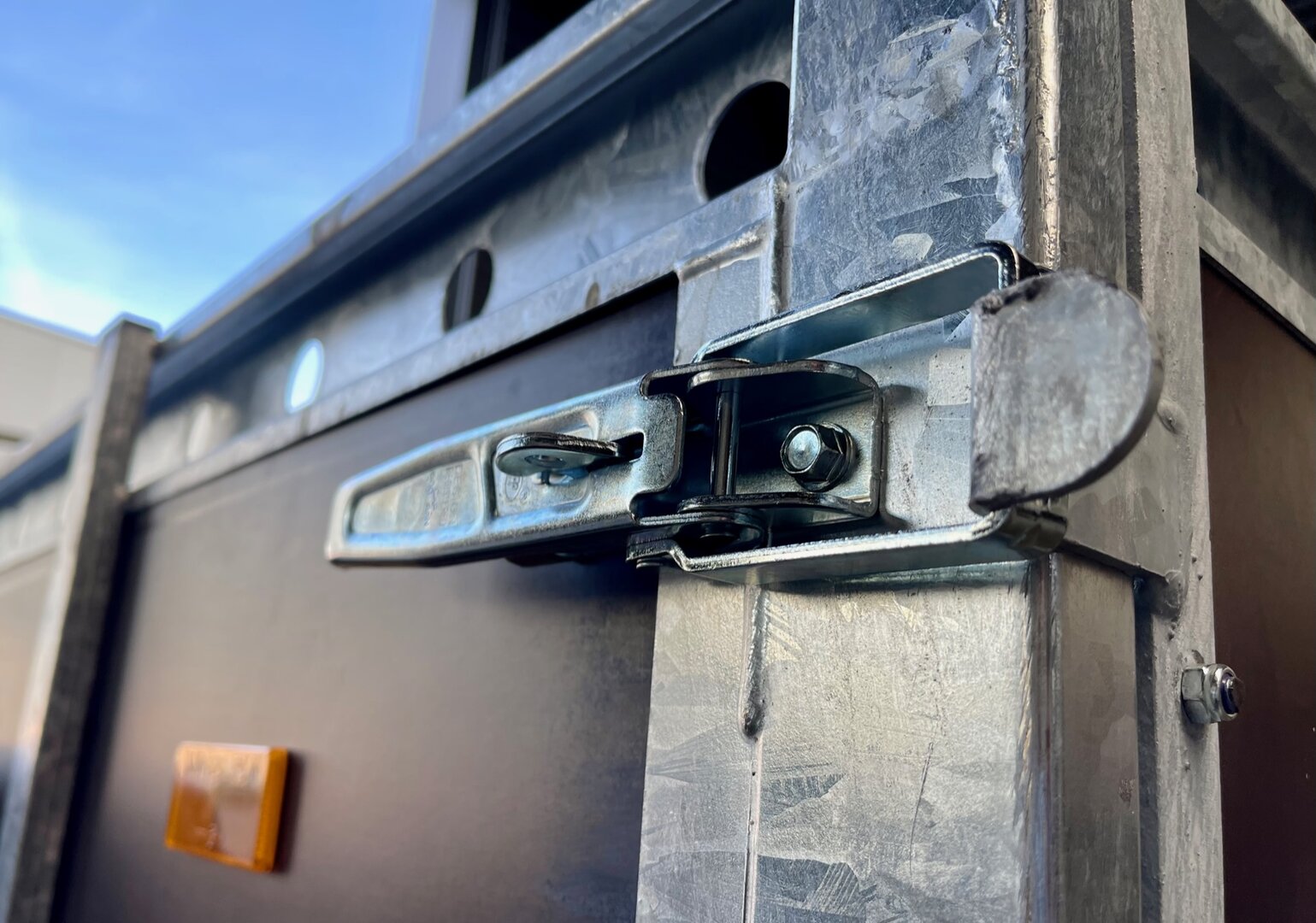 200 x 132 cm Einachsanhänger – Bild 7